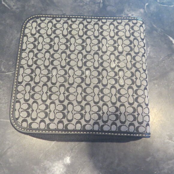Coach Black & Grey Signature Media Case – 12 Disc Capacity - Rare - (B1) - Picture 3 of 5